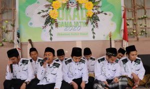 Penampilan Hadroh dalam rentetan acara Okad 2020. (Sumber: Dok. Okad 2020)