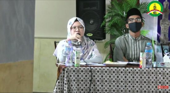 Zulfah Nur Alimah, Lc. dalam SDC. (Sumber: Youtube/PPMI Mesir TV)